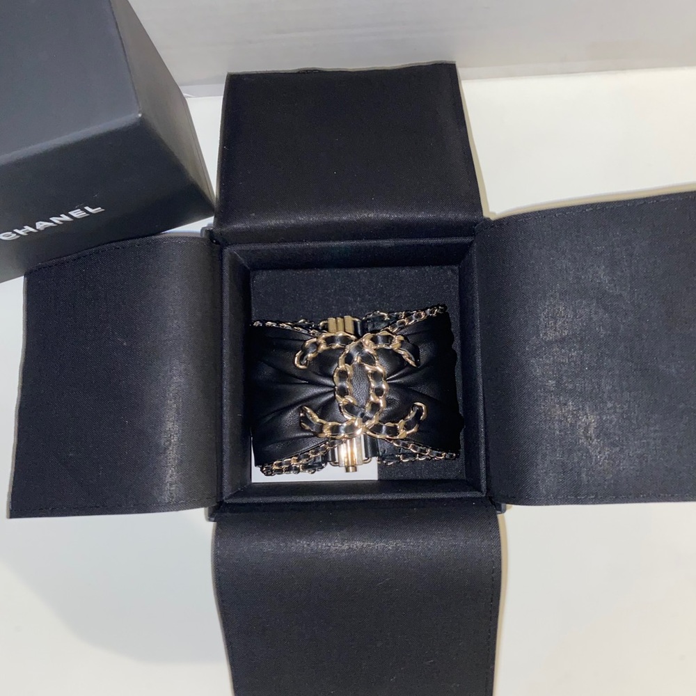 Authentic Chanel Cuff - Picture 3 of 5